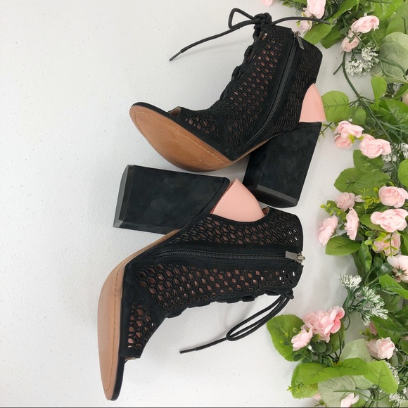 Paolo laser cut style black shoes size 10M (#9) - Picture 3 of 8